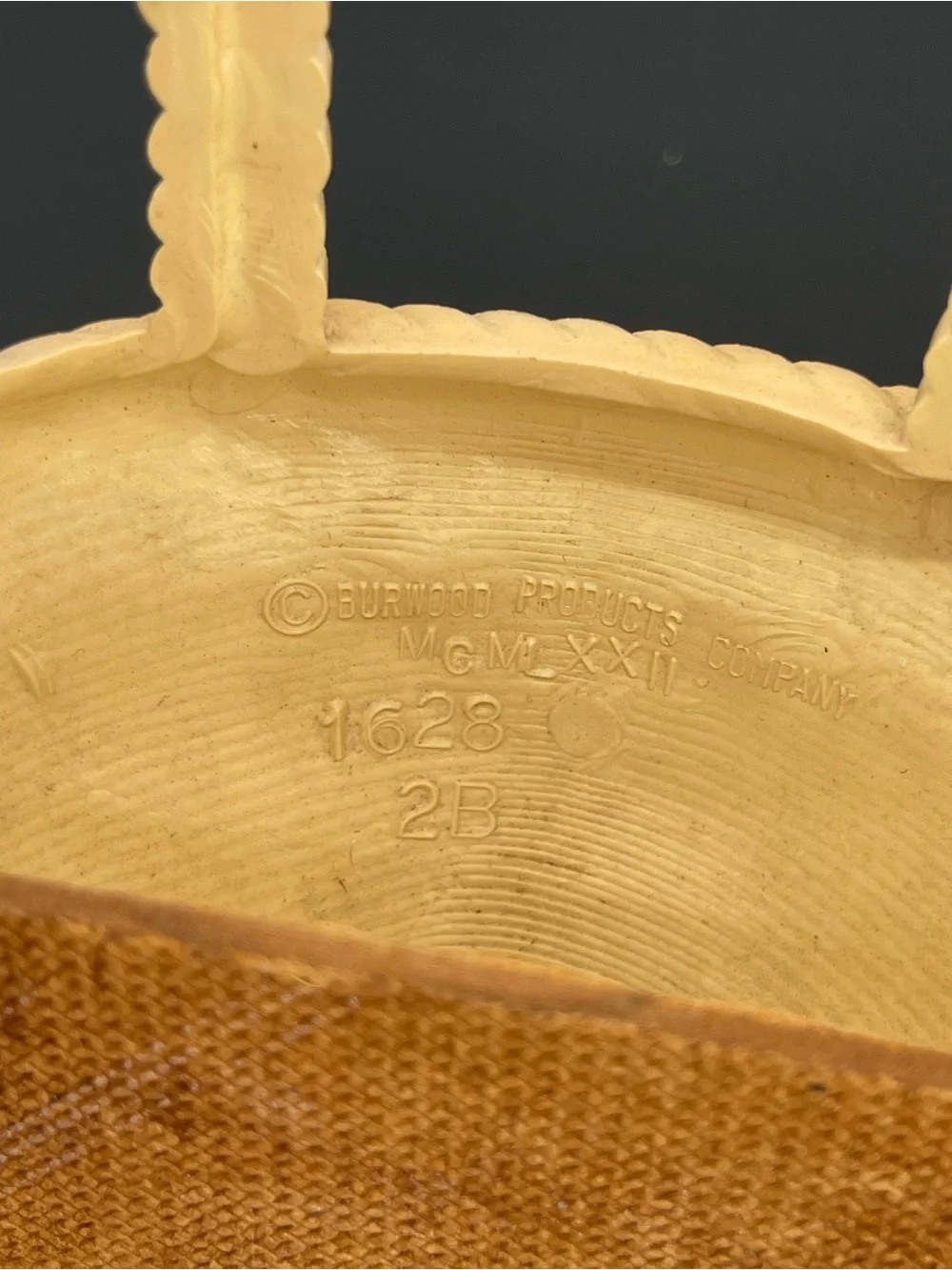 Burwood 1972 Decorative Wicker-Style Wall Basket